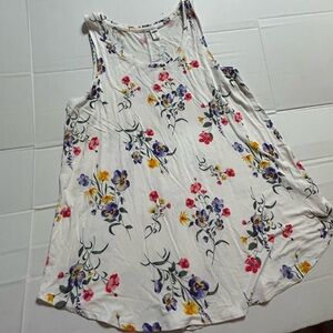 NWT L Old Navy Floral Tank Top - Multicolor on White